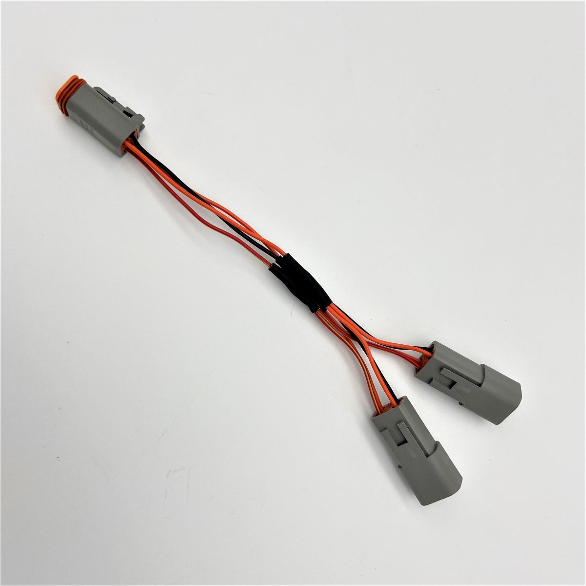 GeezerEngineering Switched Circuit Adapter (4-way Y-Adapter) for Harley