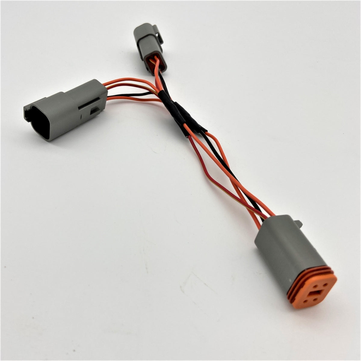 GeezerEngineering Switched Circuit Adapter (4-way Y-Adapter) for Harley