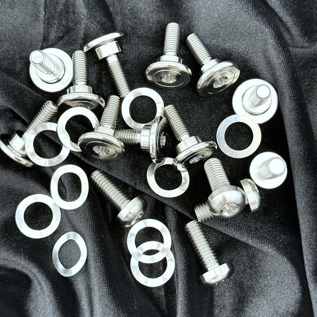 NEW DESIGN! GR5 Titanium Rotor Bolts for spoke mount wheels