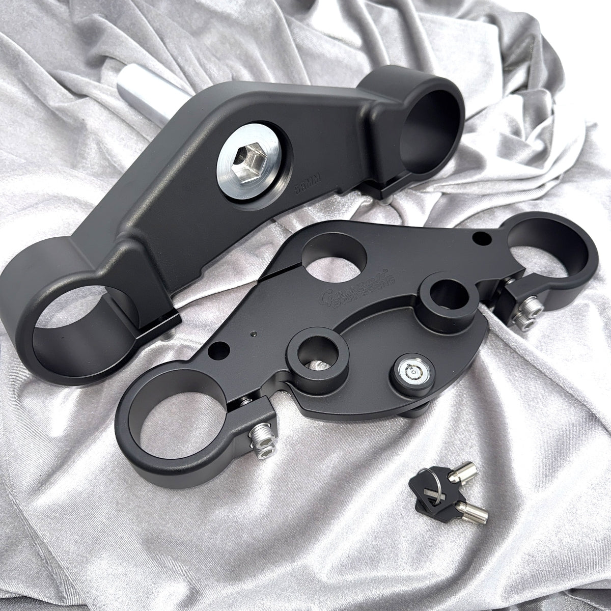 NEW!! Triple-Trees for Performance Baggers 50-55 inverted forks - with push fork lock!