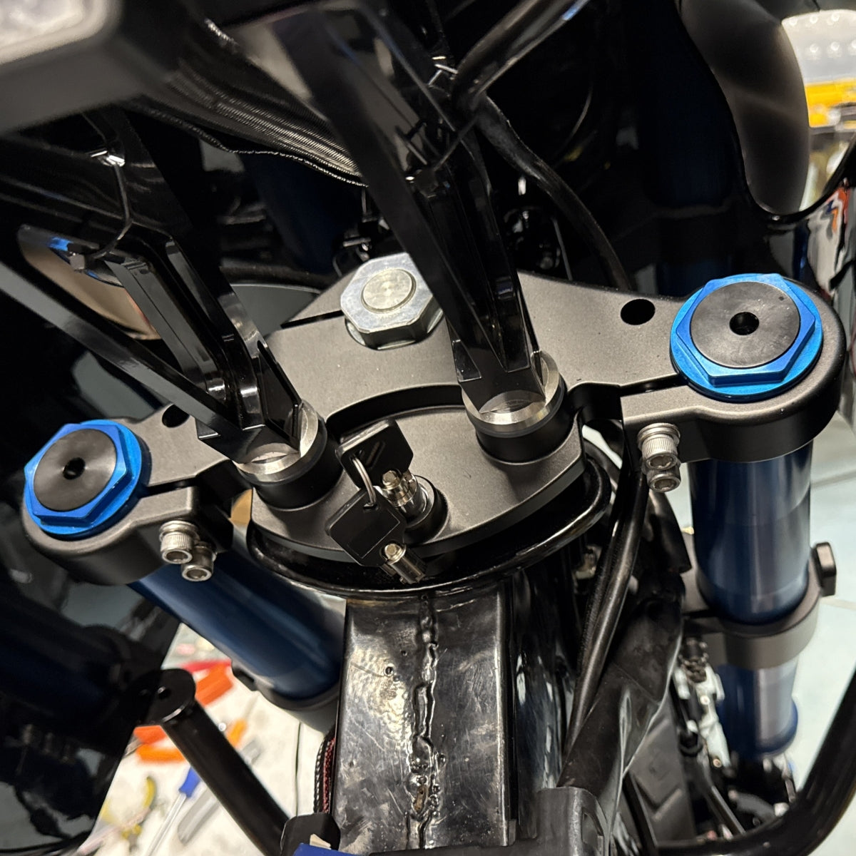 NEW!! Triple-Trees for Performance Baggers 50-55 inverted forks - with push fork lock!