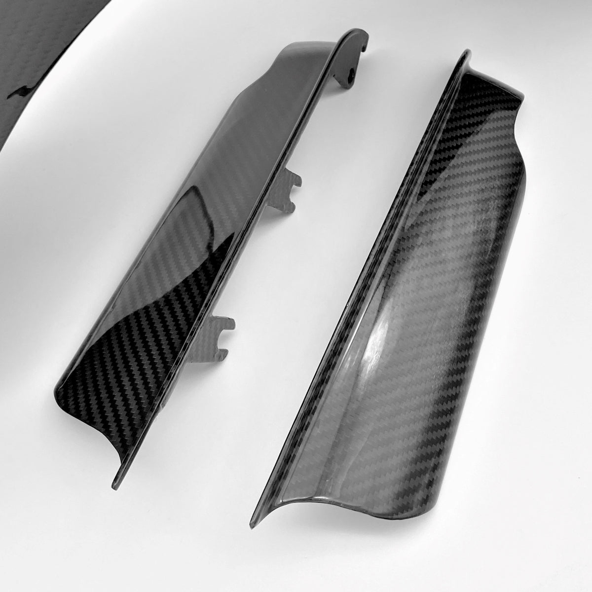 GeezerEngineering Wide Carbon Fiber Fender for 2008 & earlier Harley Touring Models