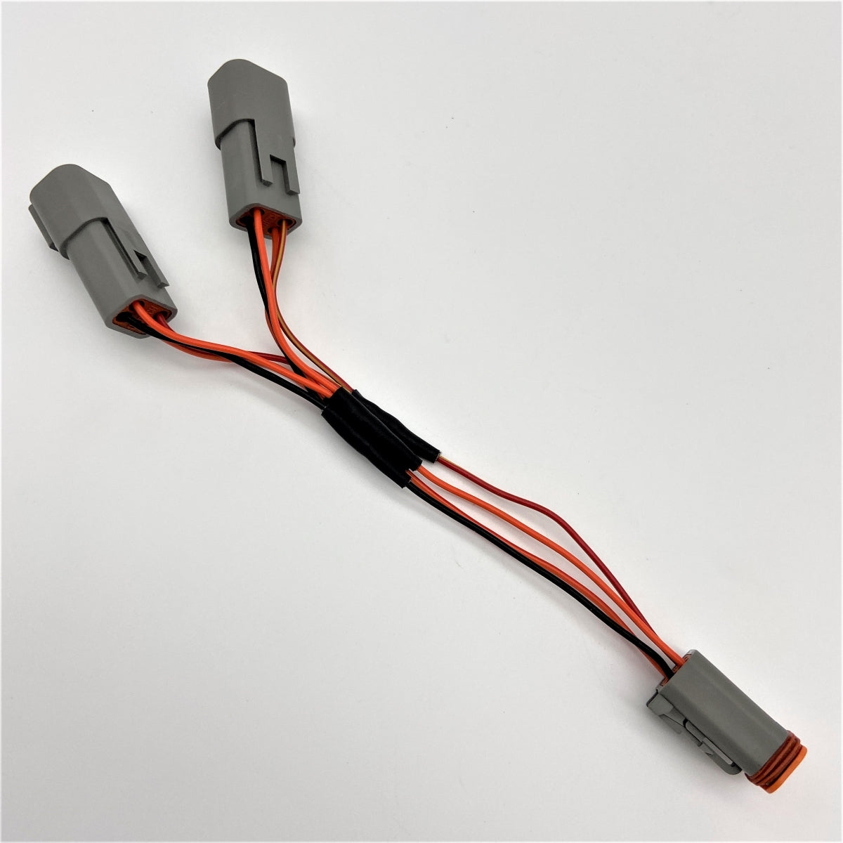 GeezerEngineering Switched Circuit Adapter (4-way Y-Adapter) for Harley